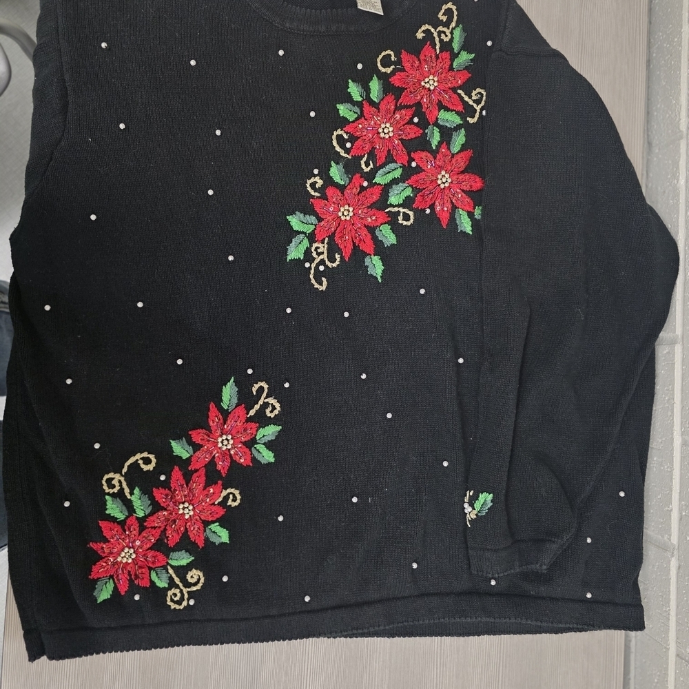 Victoria Jones Woman Black Sweater with Red and Green Floral Design